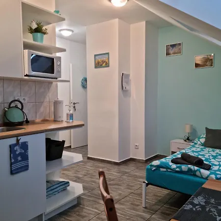 Apartment Na Fialce S.r.o. *