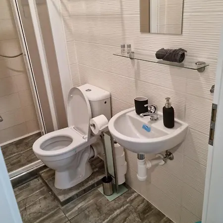 Na Fialce S.r.o. Apartment *