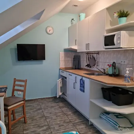 Apartment Na Fialce S.r.o. *